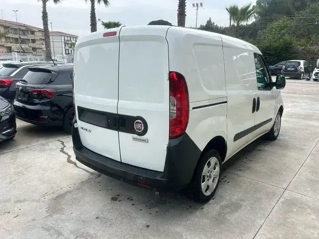 Usata Fiat Doblò 95 CV (69 kW) 2018 Bianco Monovolume