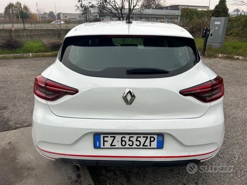 Usata Renault Clio V Intens 101 CV (74 kW) 2020 Bianco Berlina