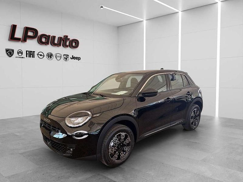 Usata Fiat 600 Pop 101 CV (74 kW) 2025 Nero Berlina