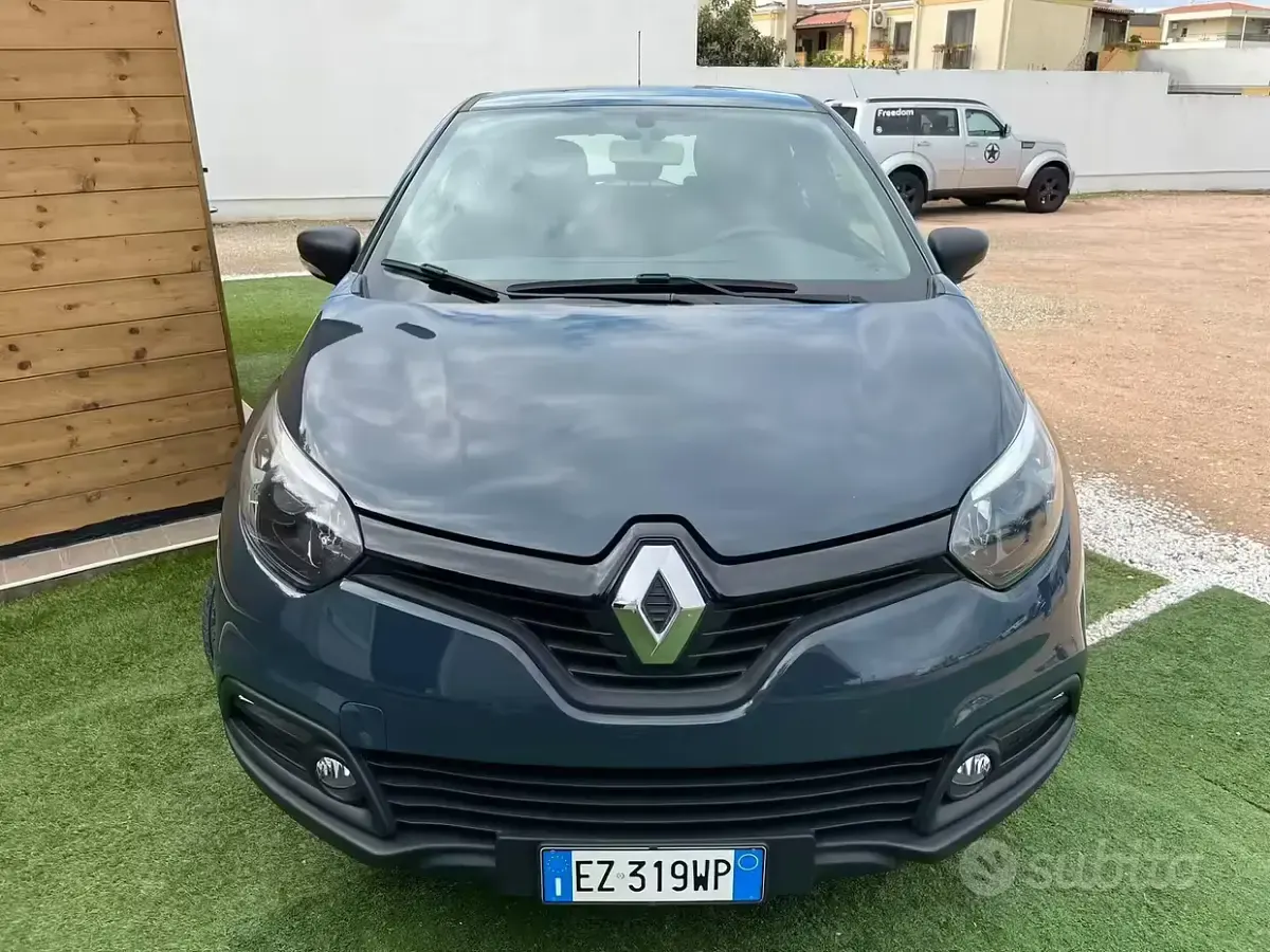 Usata Renault Captur 90 CV (66 kW) 2014 Blu/azzurro SUV