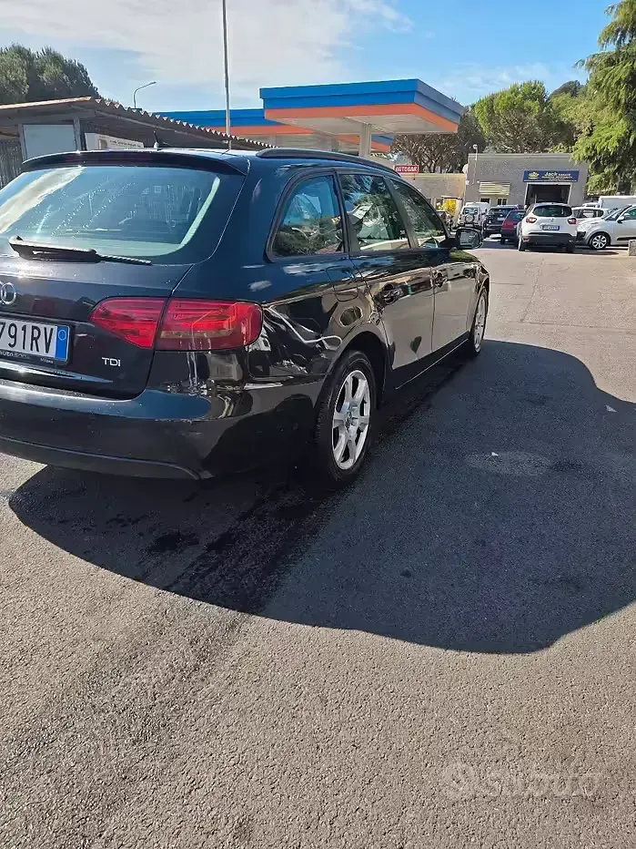 Usata Audi A4 143 CV (105 kW) 2011 Nero Station wagon
