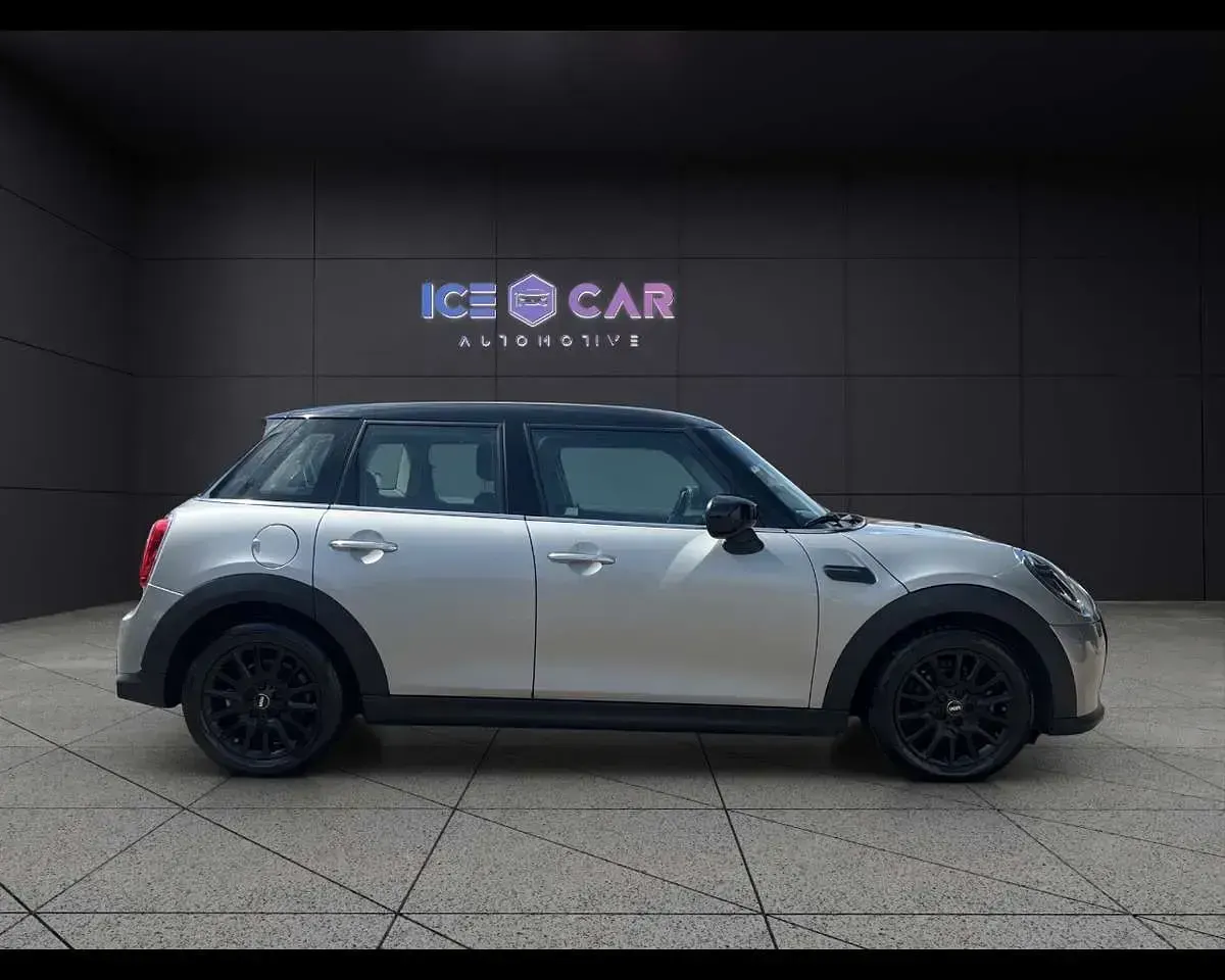 Usata Mini Cooper Classic 136 CV (100 kW) 2024 Grigio Utilitaria