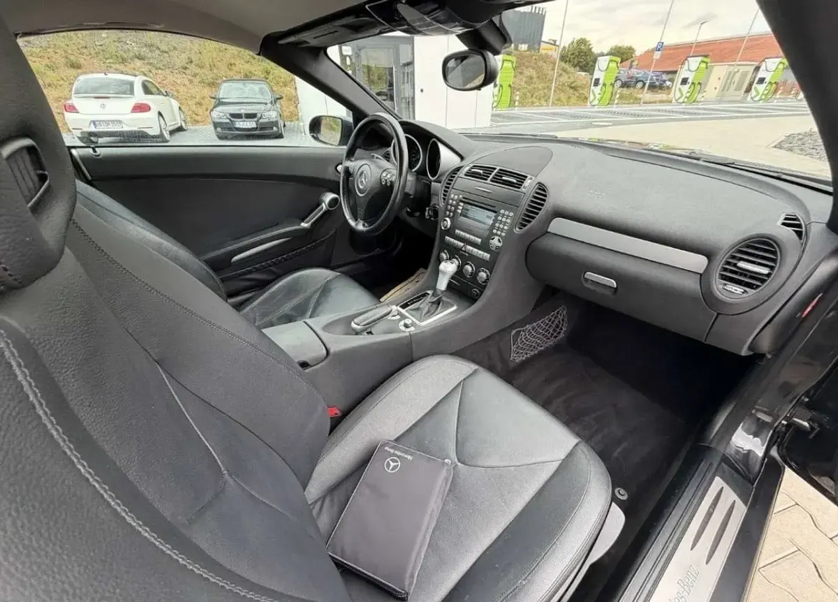 Usata Mercedes SLK350 AMG 272 CV (200 kW) 2005 Nero Cabrio