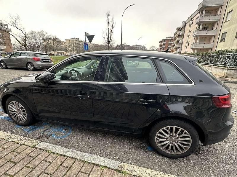 Usata Audi A3 Attraction 105 CV (77 kW) 2014 Nero Berlina