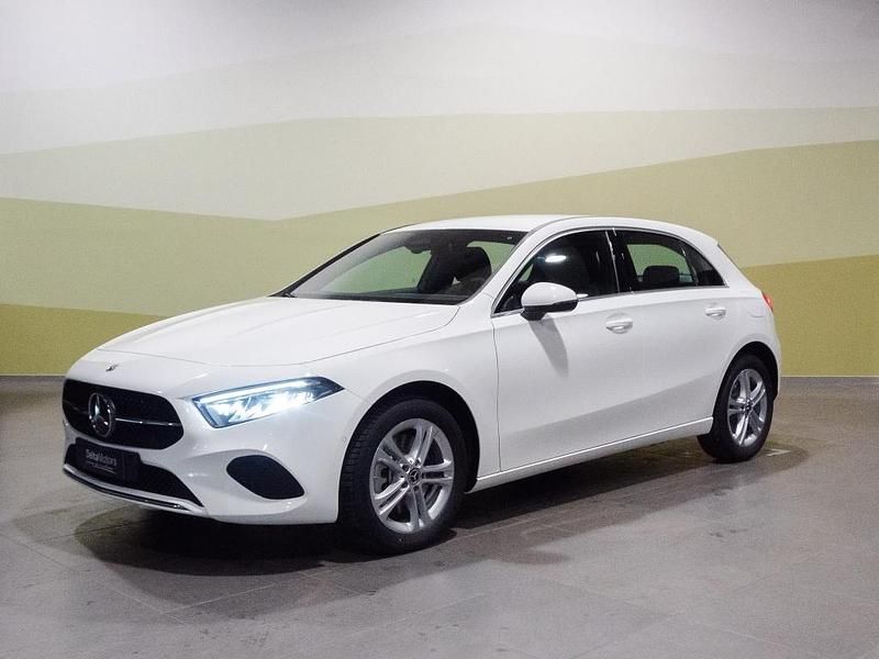 Bianco polare Usata 2024 Mercedes E250 Advanced Tre volumi | 33.900 € (Buon prezzo) - Immagine 1/4