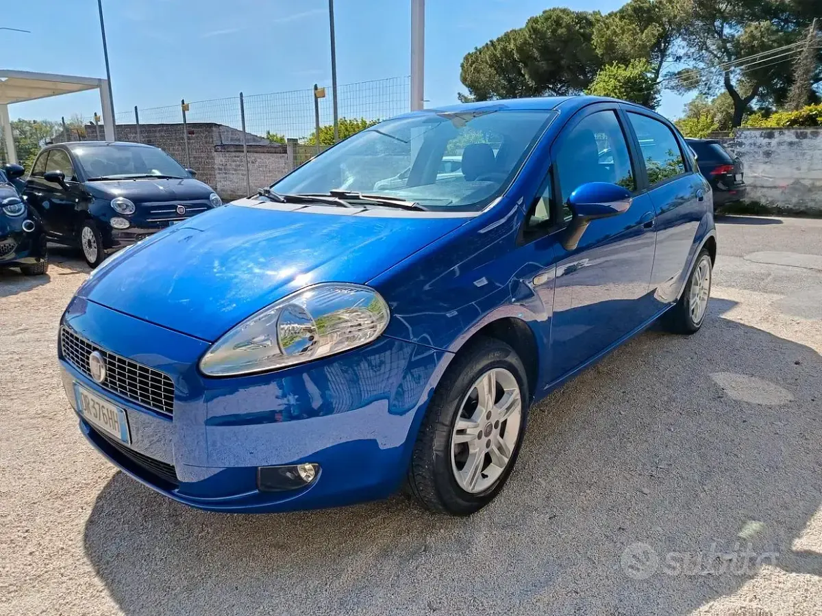 Usata Fiat Punto 77 CV (56 kW) 2008 Utilitaria