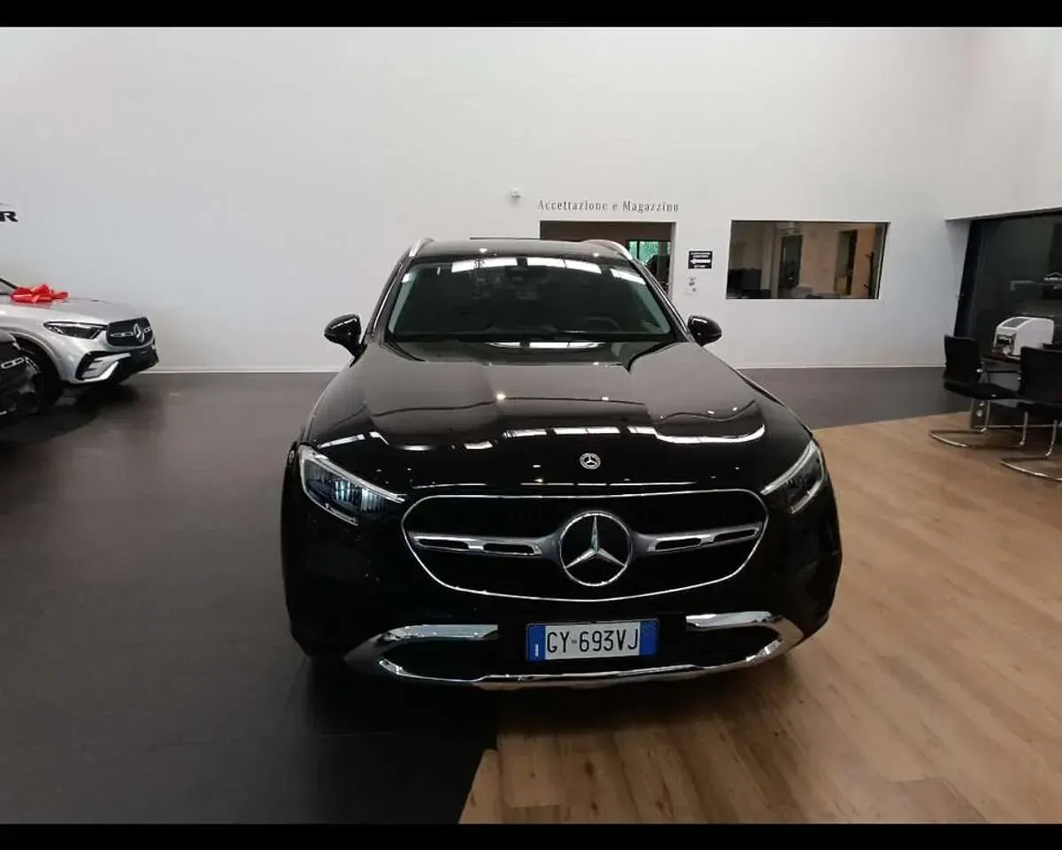 Usata Mercedes GLC200 Advanced 163 CV (119 kW) 2025 Nero SUV