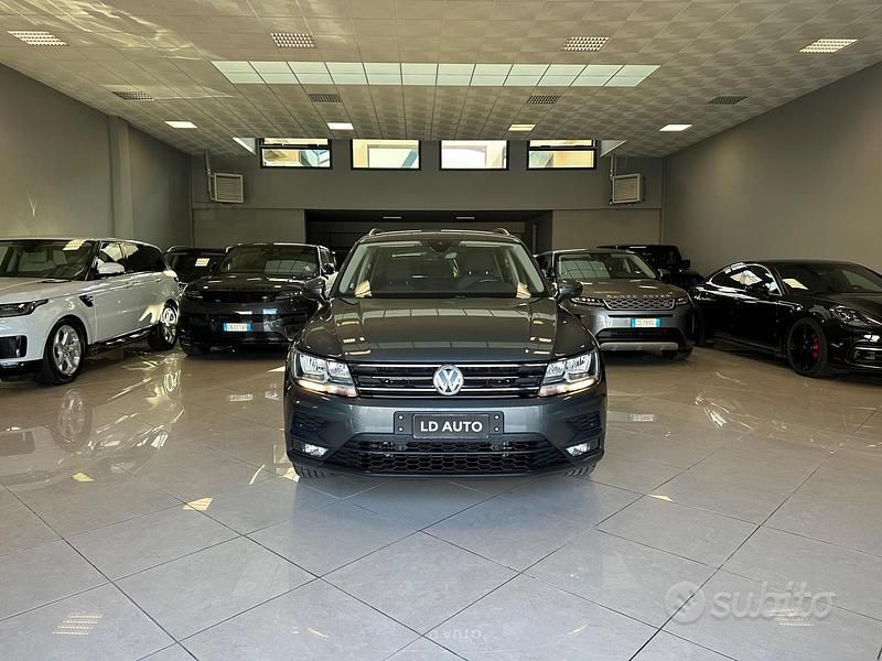 Usata VW Tiguan Business 150 CV (110 kW) 2018 Grigio SUV