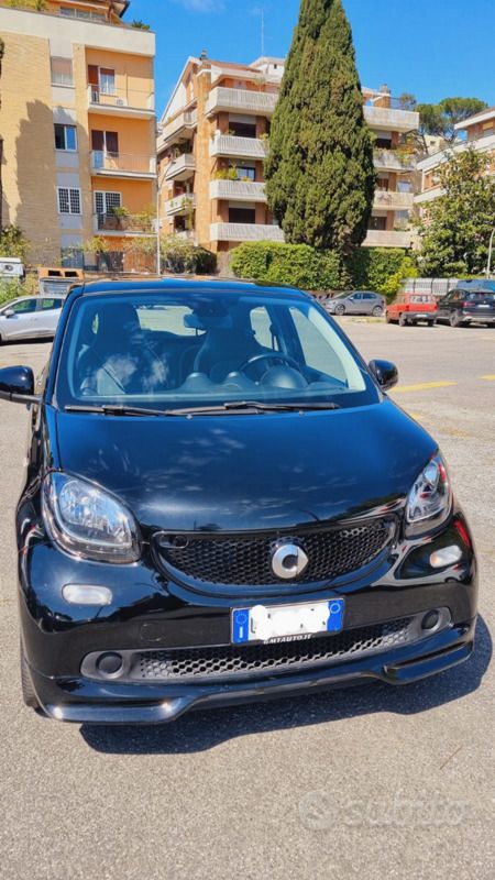 Usata Smart ForFour Brabus 90 CV (66 kW) 2019 Nero Utilitaria