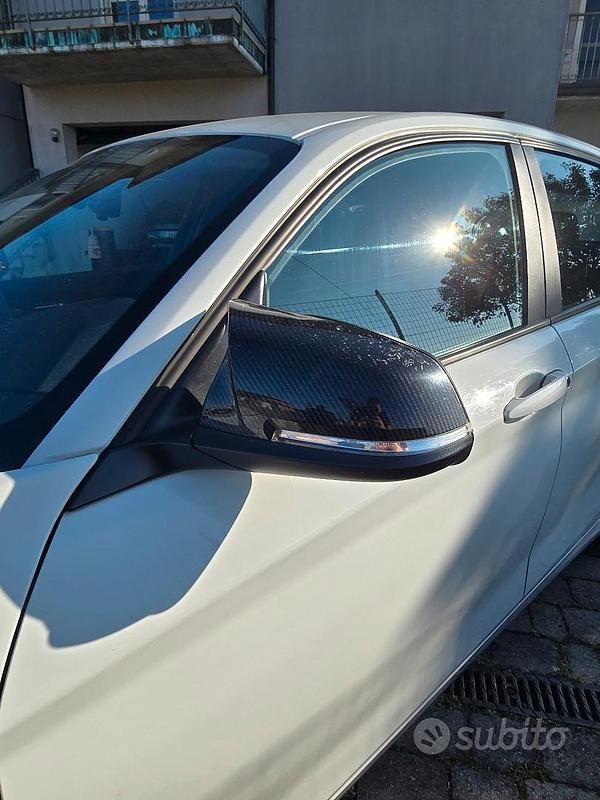 Usata BMW 114 Efficient Dynamics 95 CV (69 kW) 2016 Bianco Utilitaria