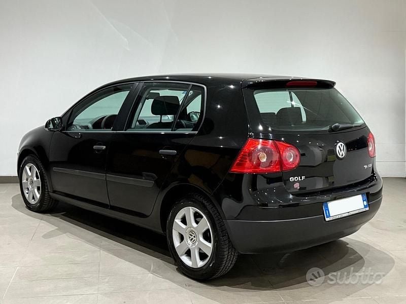 Usata VW Golf IV Sportline 104 CV (76 kW) 2004 Nero Berlina