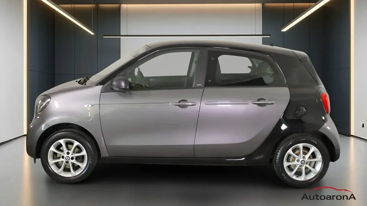 Usata Smart ForFour 90 CV (66 kW) 2018 Grigio Utilitaria
