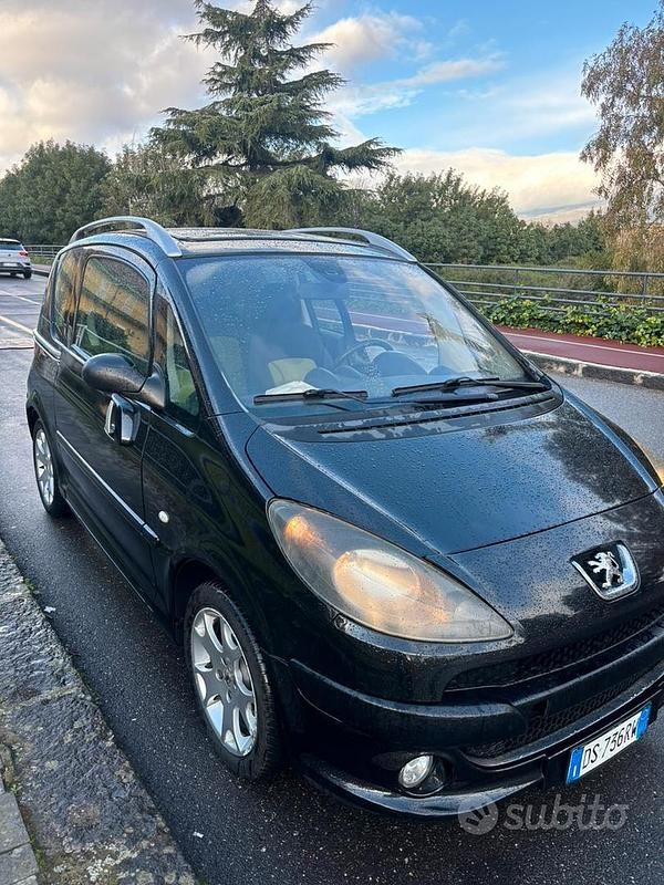 Usata Peugeot 1007 109 CV (80 kW) 2008 Nero Monovolume