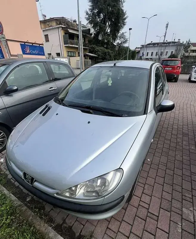 Usata Peugeot 206 75 CV (55 kW) 2006 Berlina