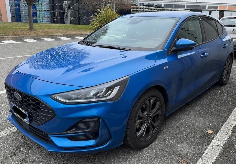 Usata Ford Focus ST-Line 125 CV (91 kW) 2024 Blu Utilitaria
