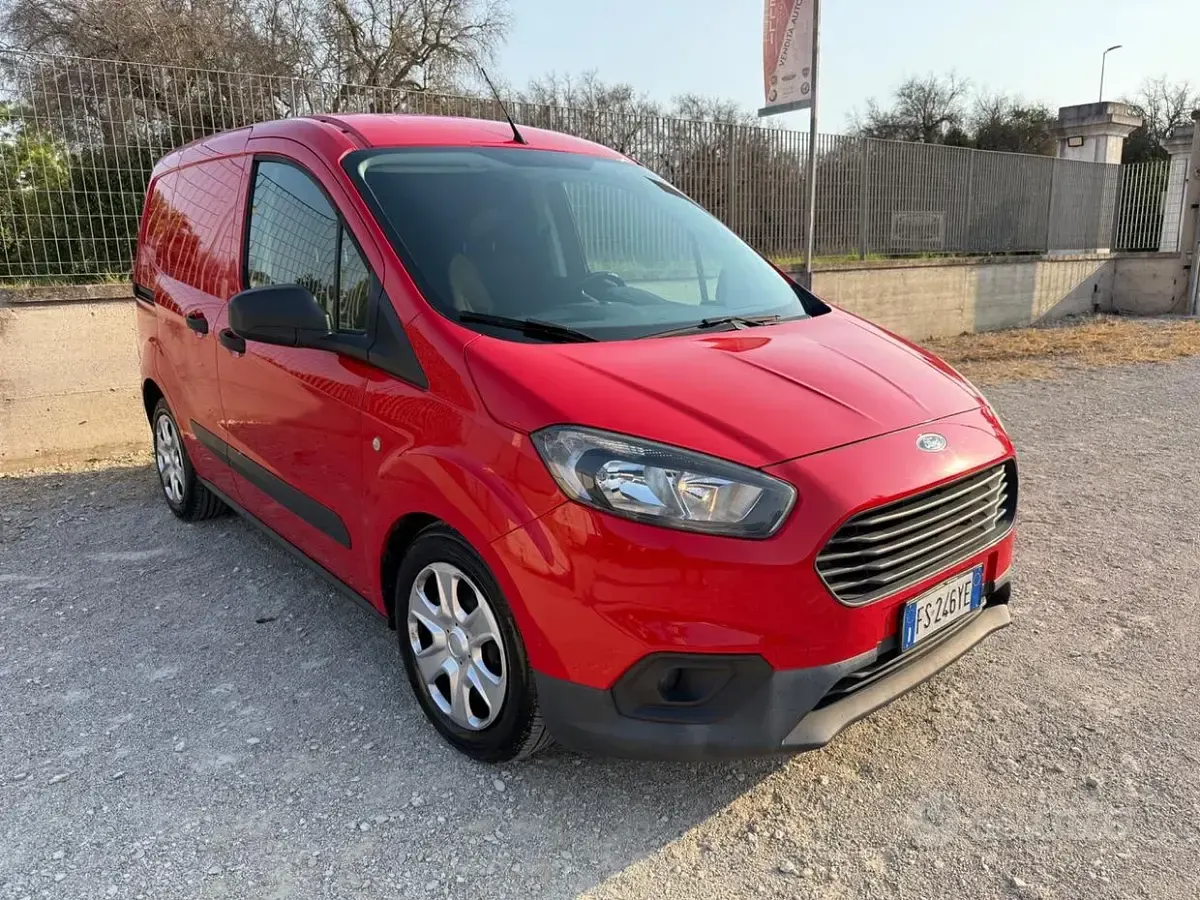 Usata Ford Transit Trend 75 CV (55 kW) 2018 Rosso Furgone