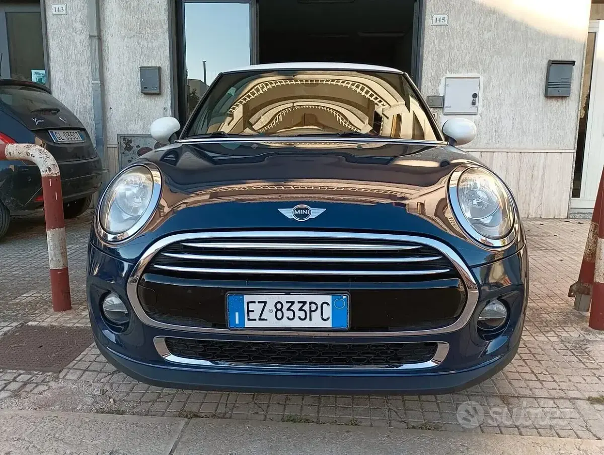 Usata Mini Cooper D Hype 116 CV (85 kW) 2015 Blu Utilitaria