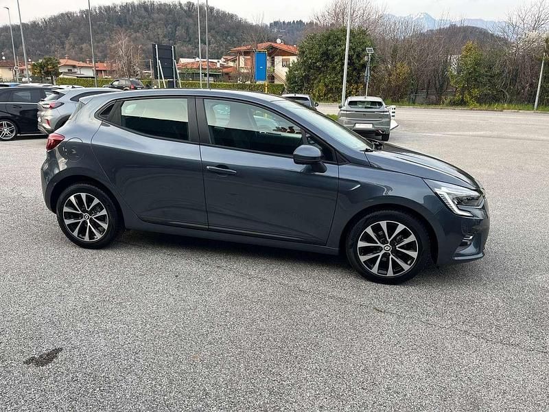 Usata Renault Clio V Business 91 CV (66 kW) 2022 Blu/azzurro Berlina