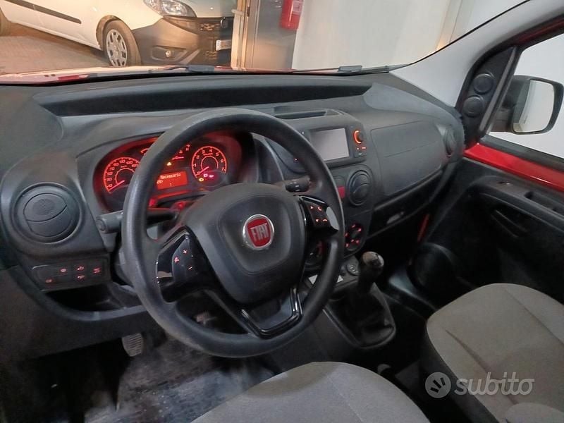 Usata Fiat Fiorino 80 CV (58 kW) 2017 Rosso Monovolume