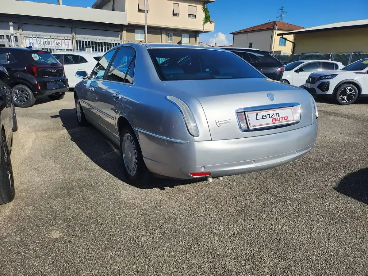 Usata Lancia Thesis 185 CV (136 kW) 2004 Argento Berlina