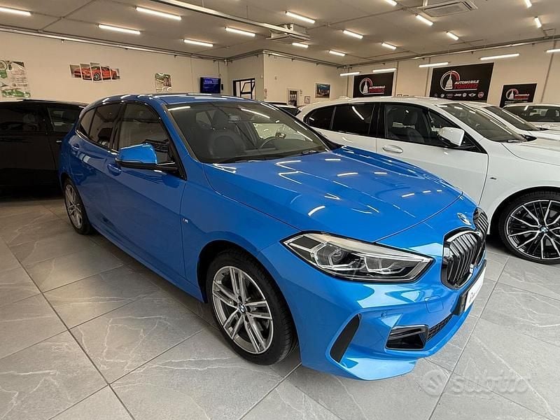 Usata BMW 118 M Sport 136 CV (100 kW) 2022 Blu/azzurro Utilitaria