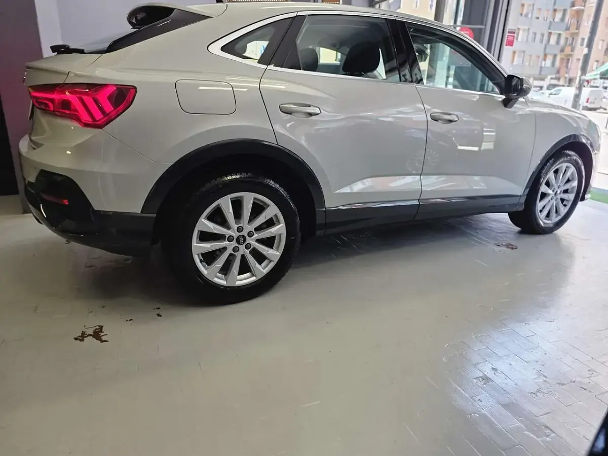 Usata Audi Q3 Sportback Business Plus 150 CV (110 kW) 2020 Grigio SUV