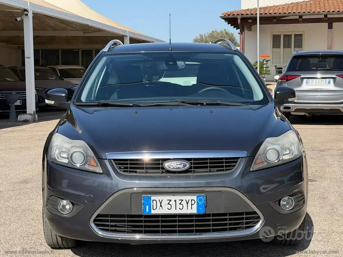 Usata Ford Focus 145 CV (106 kW) 2009 Grigio Station wagon