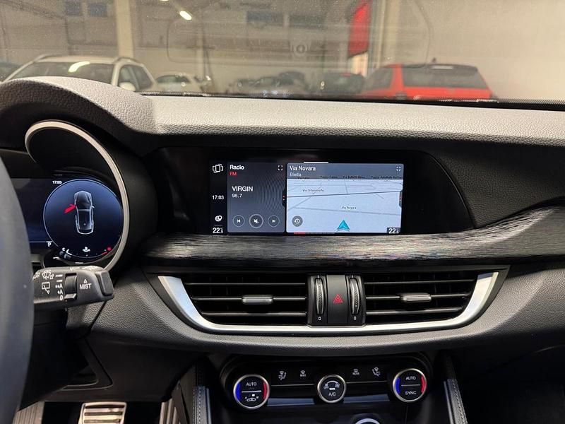 Usata Alfa Romeo Stelvio Super 160 CV (117 kW) 2023 Grigio SUV