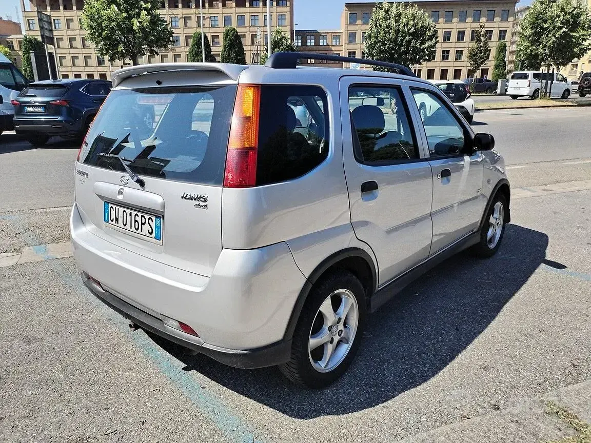 Usata Suzuki Ignis 99 CV (72 kW) 2005 Grigio Utilitaria