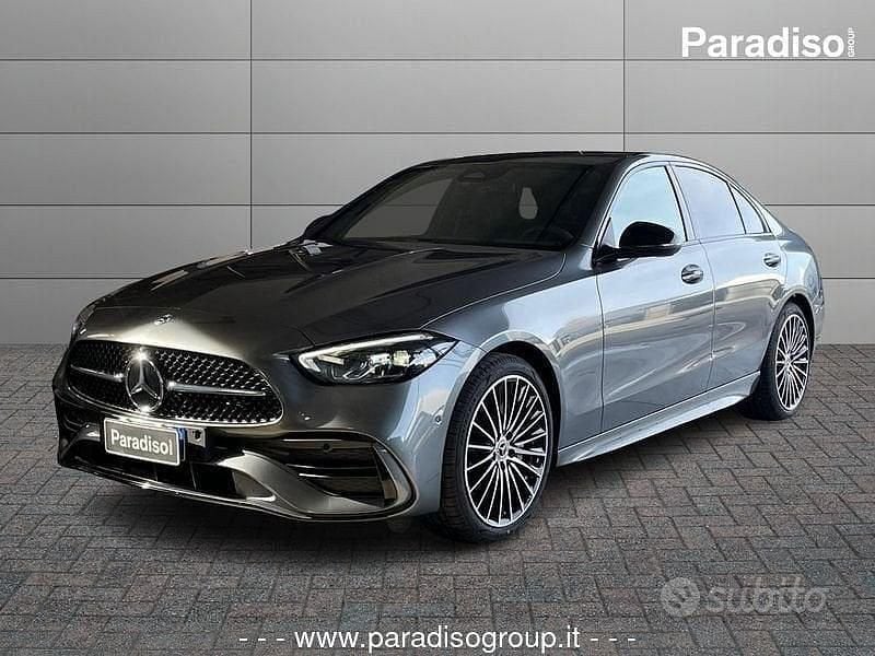 Grigio Nuova 2025 Mercedes C220 Berlina | 50.000 € (Ottimo prezzo) - Immagine 1/4