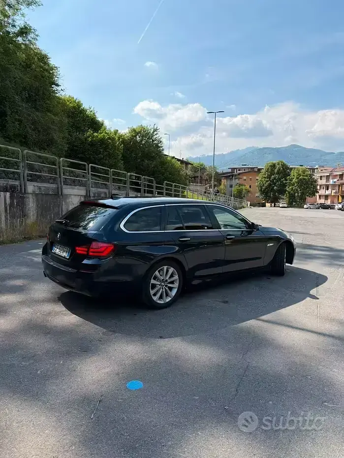 Usata BMW 520 184 CV (135 kW) 2010 Bluazzurro Station wagon
