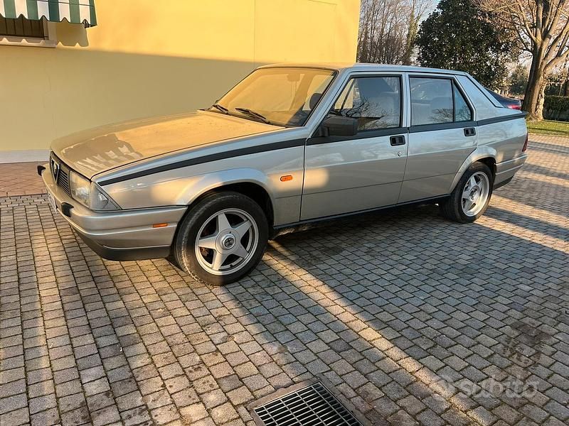 Usata Alfa Romeo 75 120 CV (88 kW) 1985 Berlina
