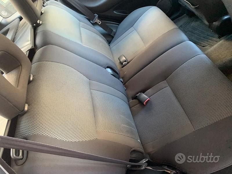 Brugt Toyota RAV4 Sol 116 HK (85 kW) 2005 Sort SUV