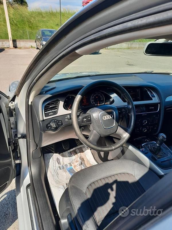 Käytetty Audi A4 Advanced 143 HP (105 kW) 2008 Harmaa Farmari