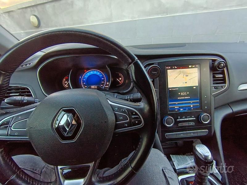 Usata Renault Mégane IV 110 CV (80 kW) 2017 Grigio Station wagon