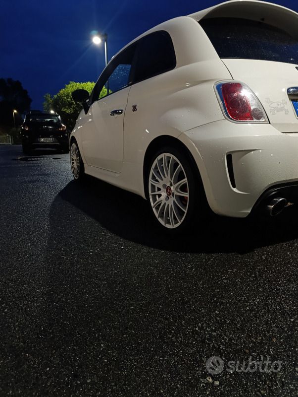Usata Abarth 500 135 CV (99 kW) 2009 Bianco Utilitaria