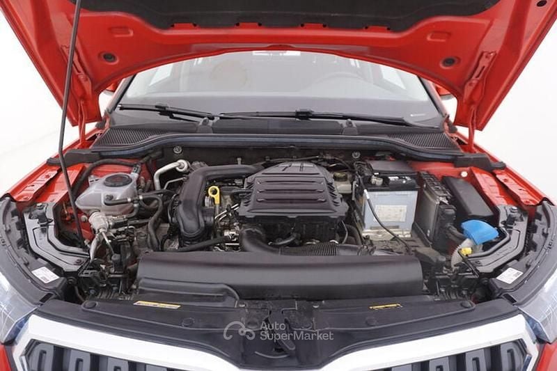 Usado Skoda Kamiq 90 CV (66 kW) 2021 Rojo SUV