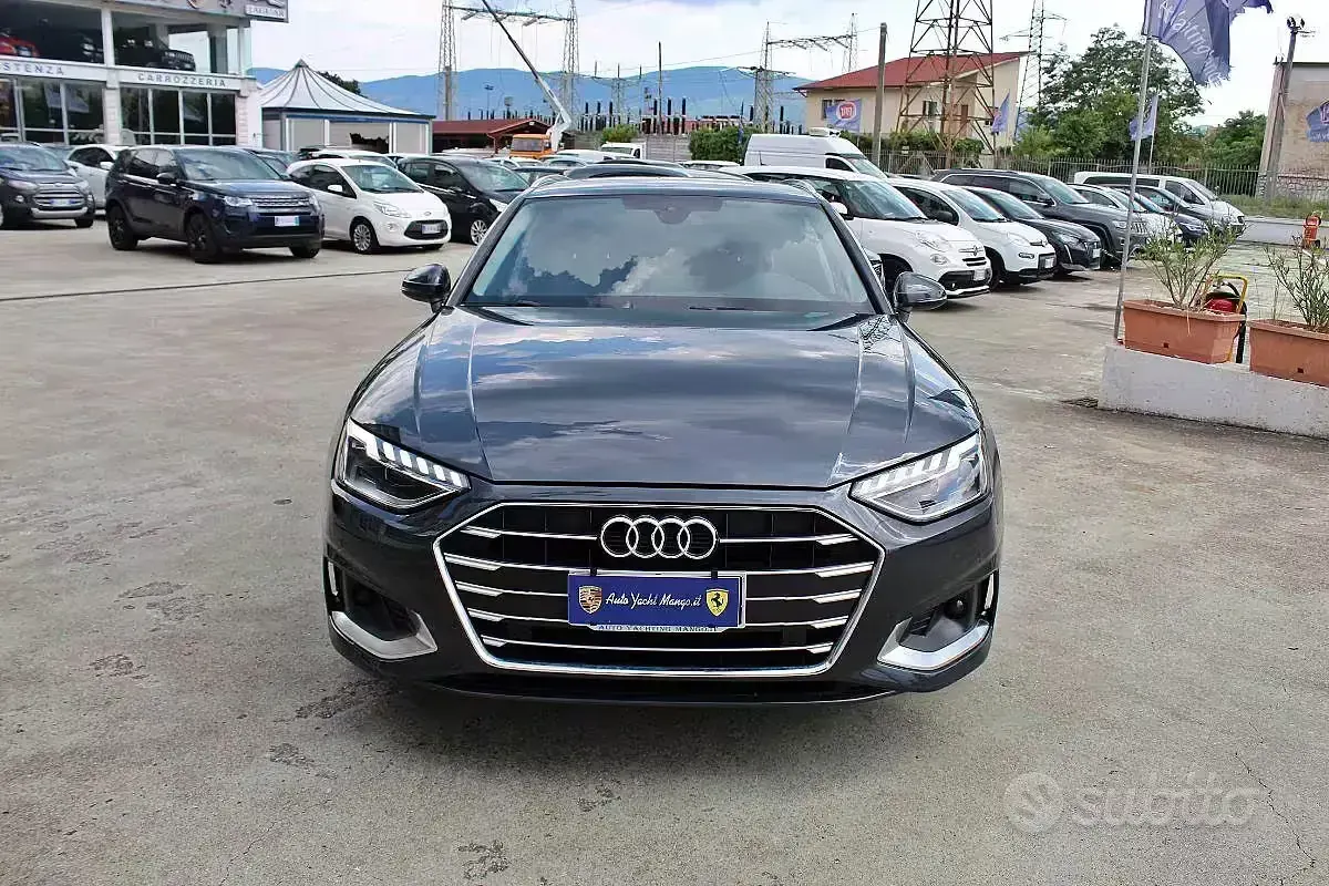 Usata Audi A4 Business 163 CV (119 kW) 2023 Grigio Station wagon