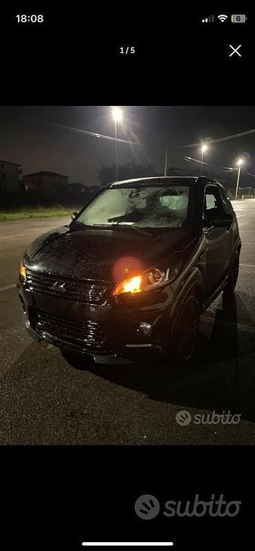 Nero Usata 2018 Ligier JS50 Due volumi | 7300 € (Ottimo prezzo) - Immagine 1/4