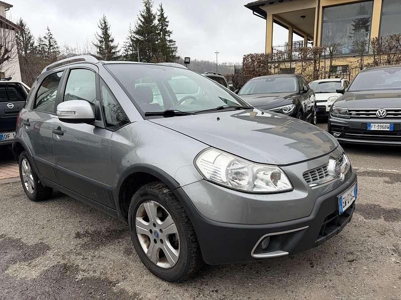 Usata Fiat Sedici Dynamic 135 CV (99 kW) 2014 Grigio SUV