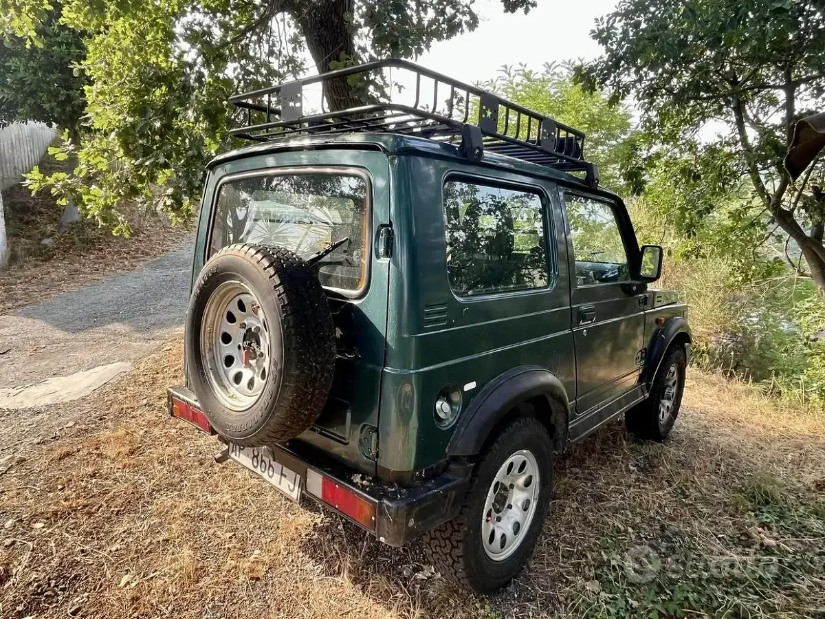 Usata Suzuki Samurai 69 CV (50 kW) 1997 Verde SUV