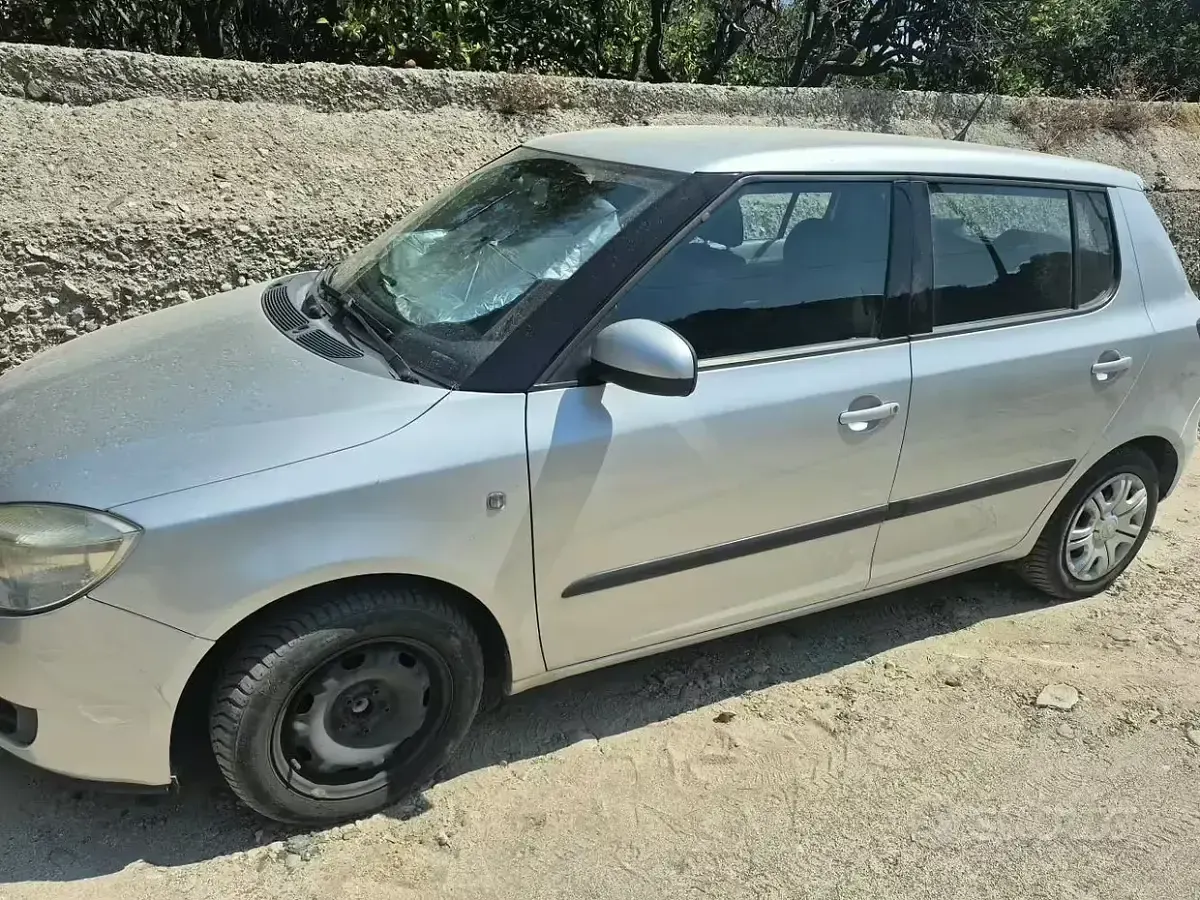 Usata Skoda Fabia 85 CV (62 kW) 2007 Grigio Berlina