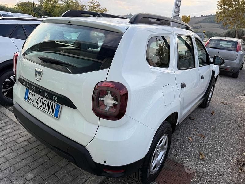 Usata Dacia Duster Essentiel 116 CV (85 kW) 2020 Bianco SUV
