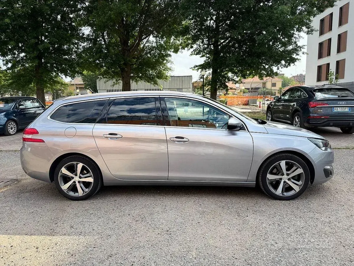 Usata Peugeot 308 SW Allure 150 CV (110 kW) 2016 Grigio Station wagon