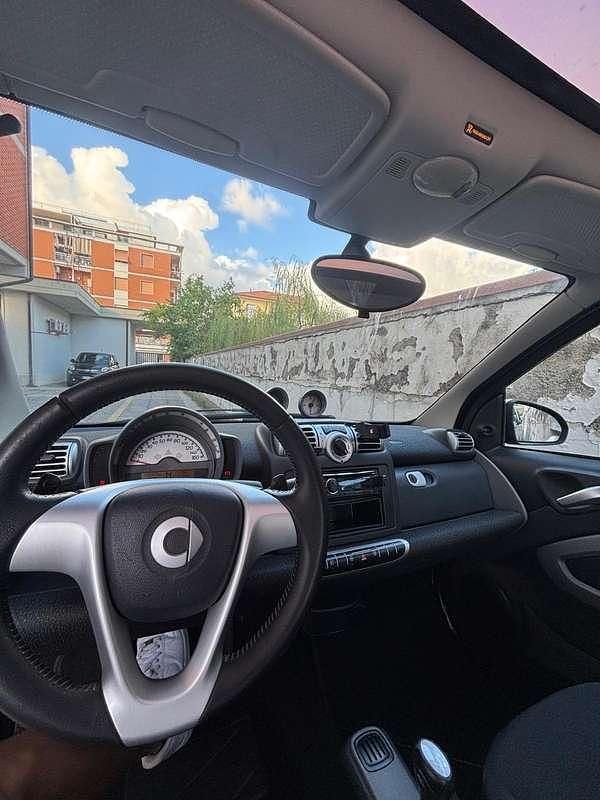 Usata 2009 Smart ForTwo Coupé Due volumi | 3999 € (Ottimo prezzo) - Immagine 1/4