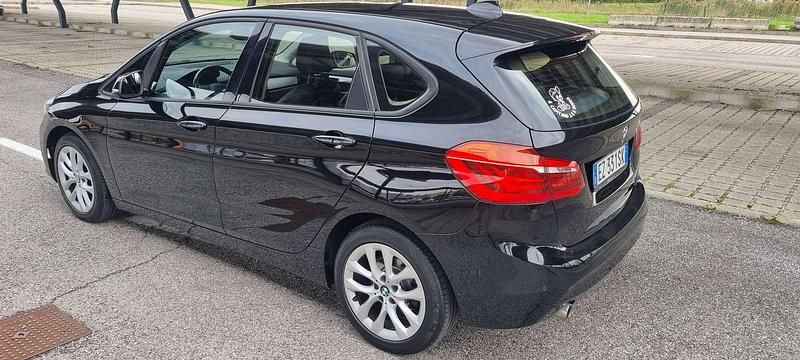 Usata BMW 216 Active Tourer Advantage 116 CV (85 kW) 2015 Nero Monovolume