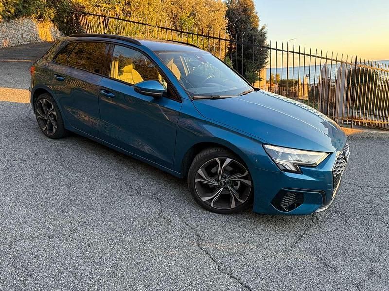 Usata Audi A3 S-Line 116 CV (85 kW) 2022 Blu indaco Station wagon