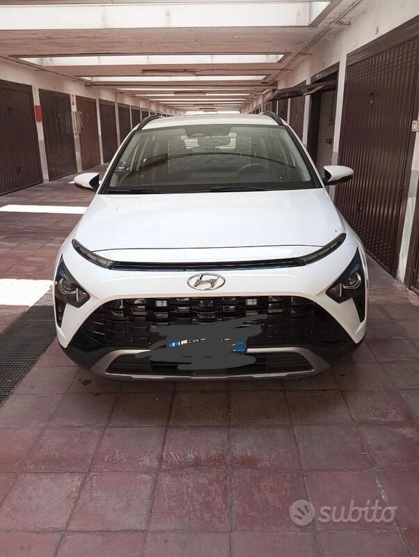 Usata Hyundai Bayon 84 CV (61 kW) 2022 Bianco SUV