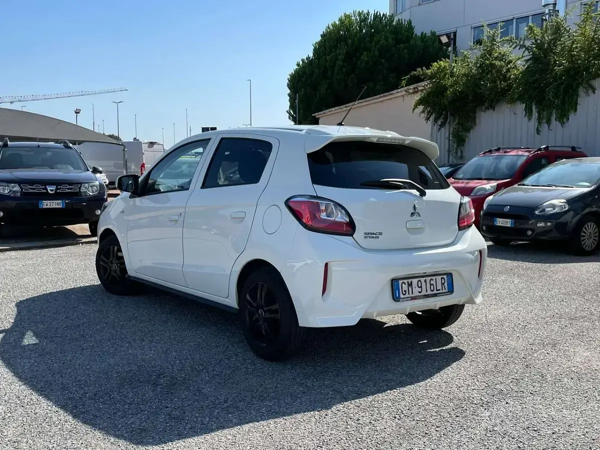 Usata Mitsubishi Space Star Intense 71 CV (52 kW) 2023 Bianco Utilitaria