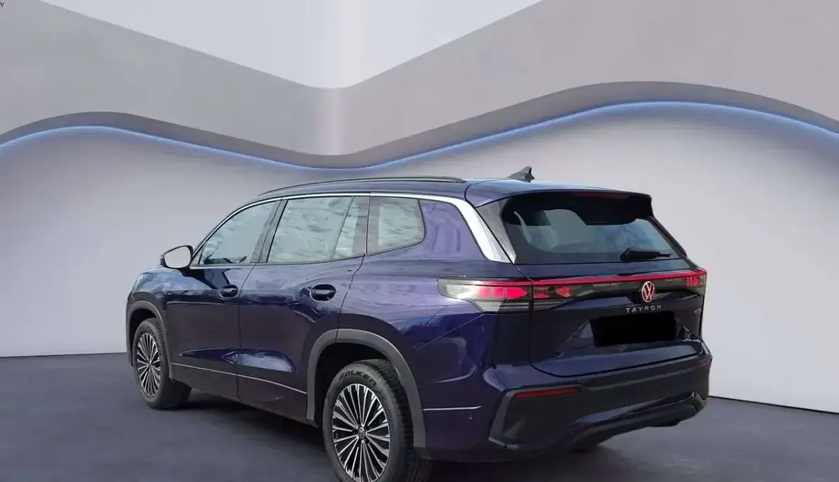 Usata VW Tayron Life 150 CV (110 kW) 2025 Ultra violet metallic SUV